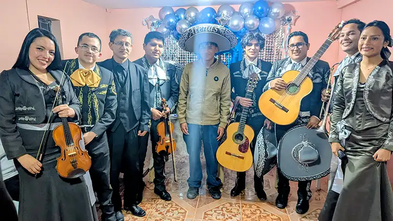 mariachis cuenca serenatas